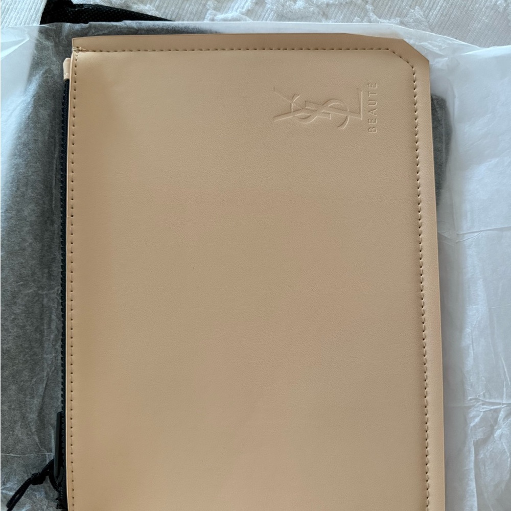 Ysl Pouch. - image 2